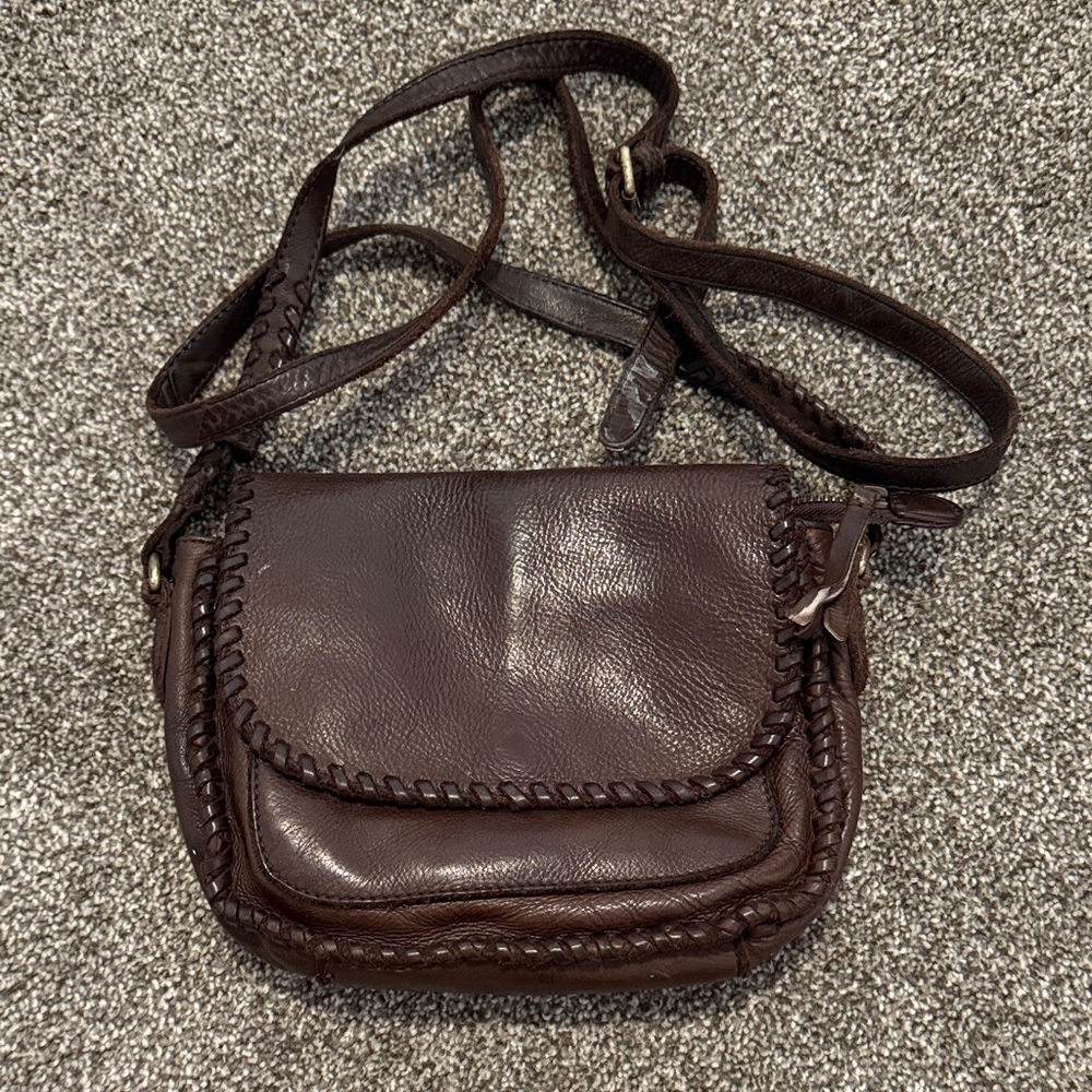 Elegant Brown Leather Crossbody Bag